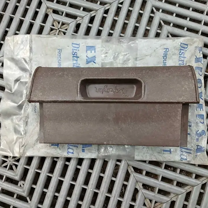Cenicero marrón expoyer torpedo fiat 128 europa/super europa