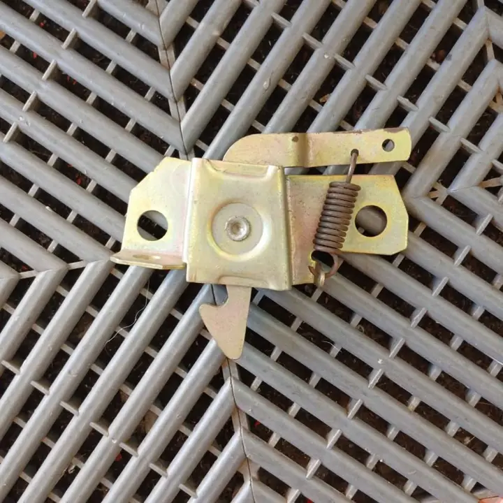 Cerradura capot fiat 1600/125