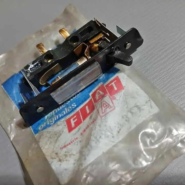 Faro espejo retrovisor fiat 600/750