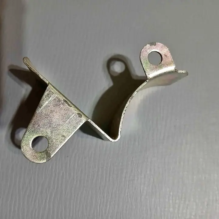 Chapa reparo inferior cubre engranaje correa distribución Fiat 128