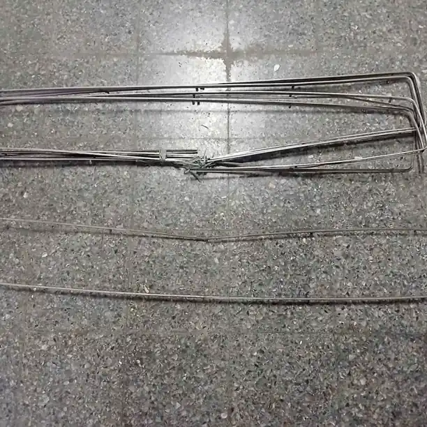 Marco contorno parrilla Fiat 133