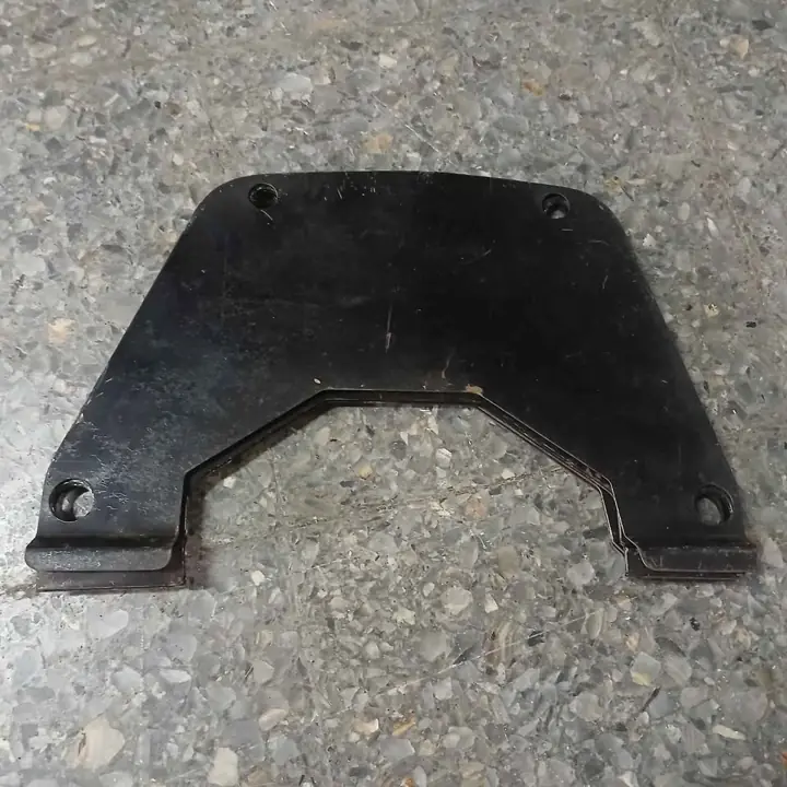 Chapa cubre caja cambios lado motor fiat 600