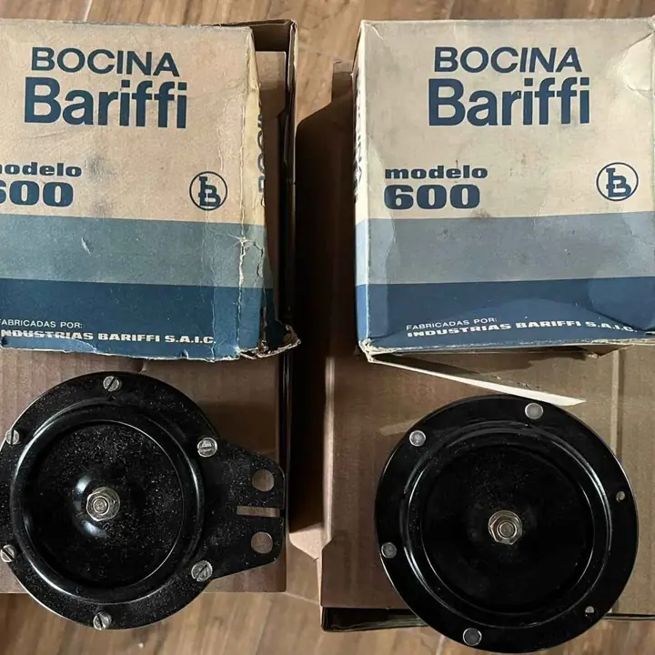 Juego bocinas de epoca originales bariffi