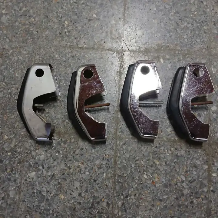 Juego 4 uñas para defensa paragolpes fiat 128 berlina