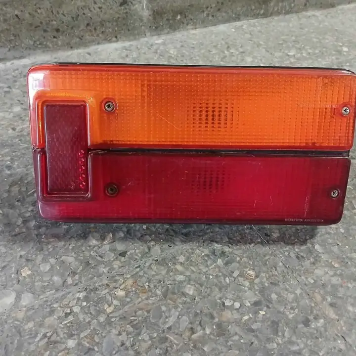 Faro trasero izquierdo fat fiat 125