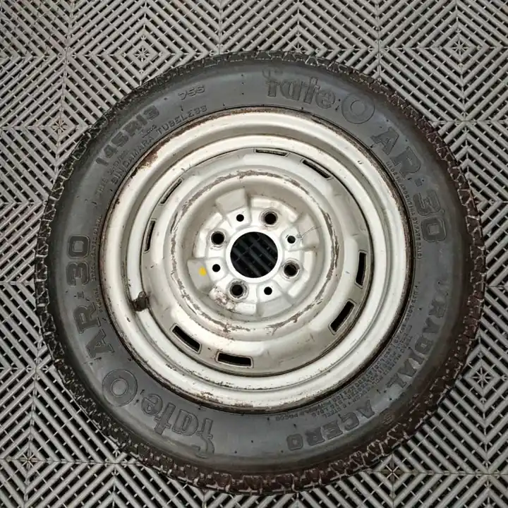 Cubierta fate o ar 30 radial acero 145 13 con llanta auxilio Fiat 147 CL5/Sorpasso