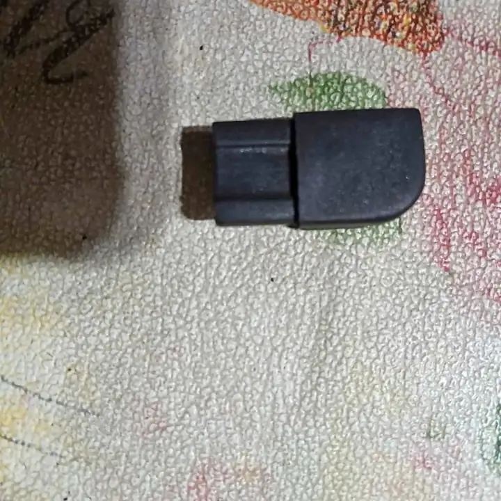 Grampa derecha embellecedor moldura torpedo fiat 128 europa