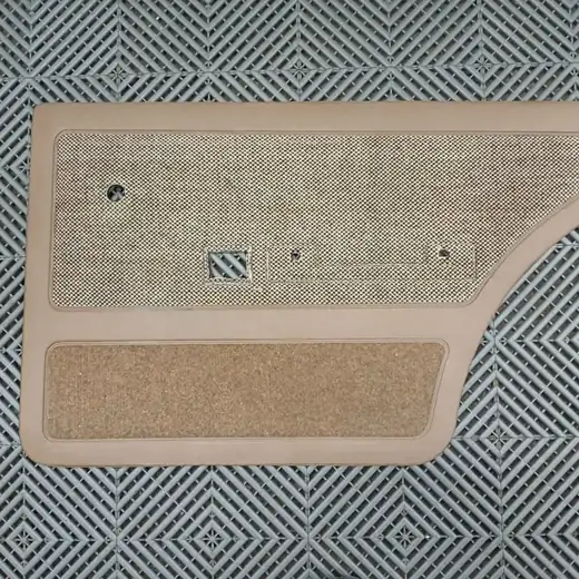 Panel tapizado de puerta trasera derecha marron fiat 128 super europa