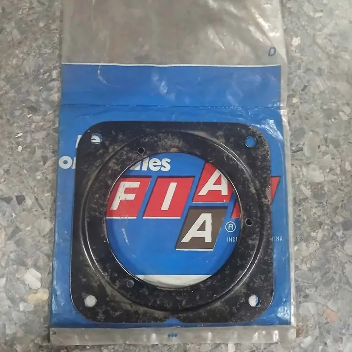 Soporte fuelle de caja fiat 128