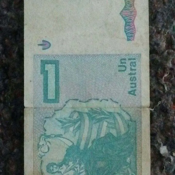 Vendo billete de un austral 1985 a 20.000PESOS inbox o solo llamadas
