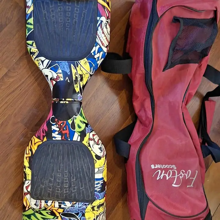 Patineta electrica/Hoverboard Skate Gadnic Graffiti con Bluetooth cargador original Y Funda"