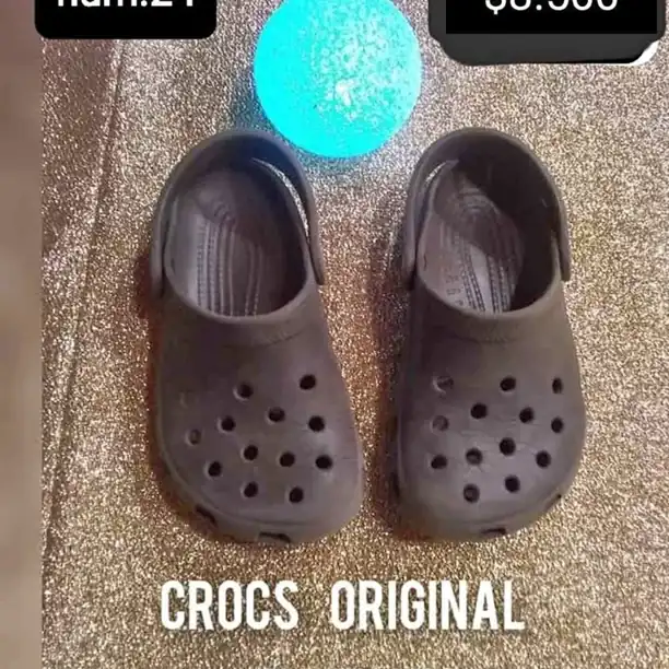 Crocs original num. 24