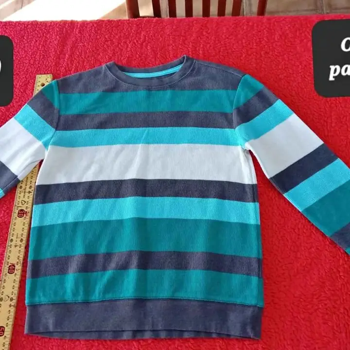 Sueter niño talle. 8 old navi