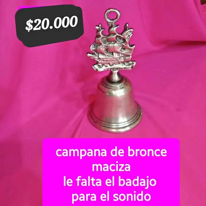 Campana de bronce. Le falta el badajo