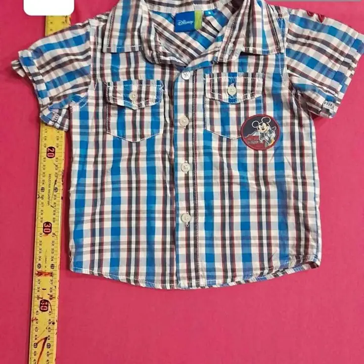 Camisa t3 nene de 1 año aprox Disney mickey..Tb hago lotes