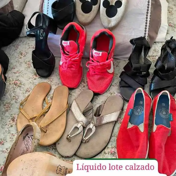 Se va lote de calzado femenino número 40 impecable y lote manicura y uñas esculpidas v te López