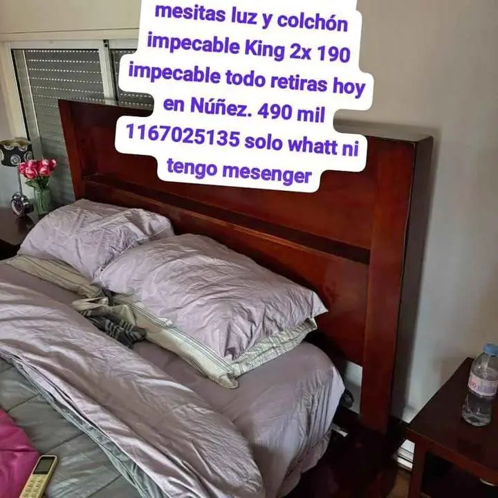 Se va hoy hermoso juego dormitorio cama Queen y mesas de luz de cedro y colchón doble King impecable
