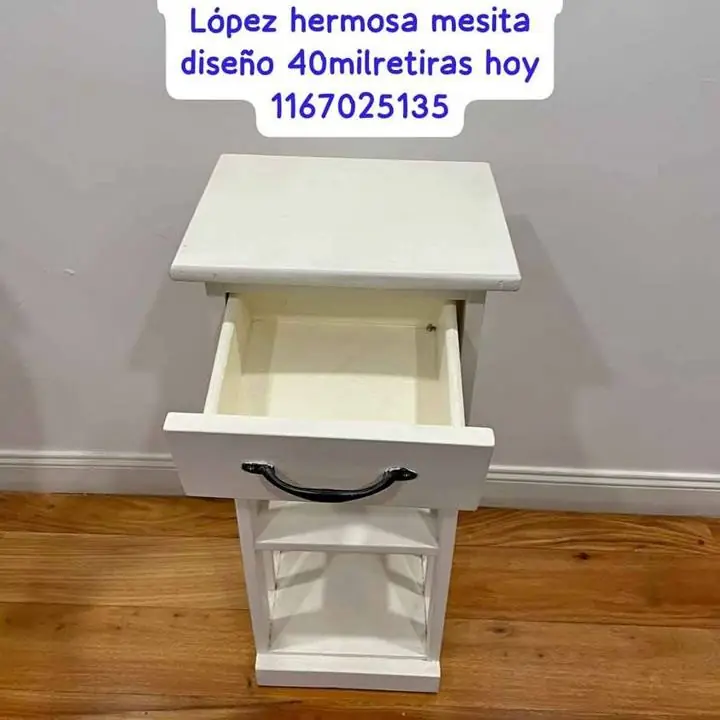 Se va hoy último día ve ta hermosa mesita sitio impecable retiras en Vicente López