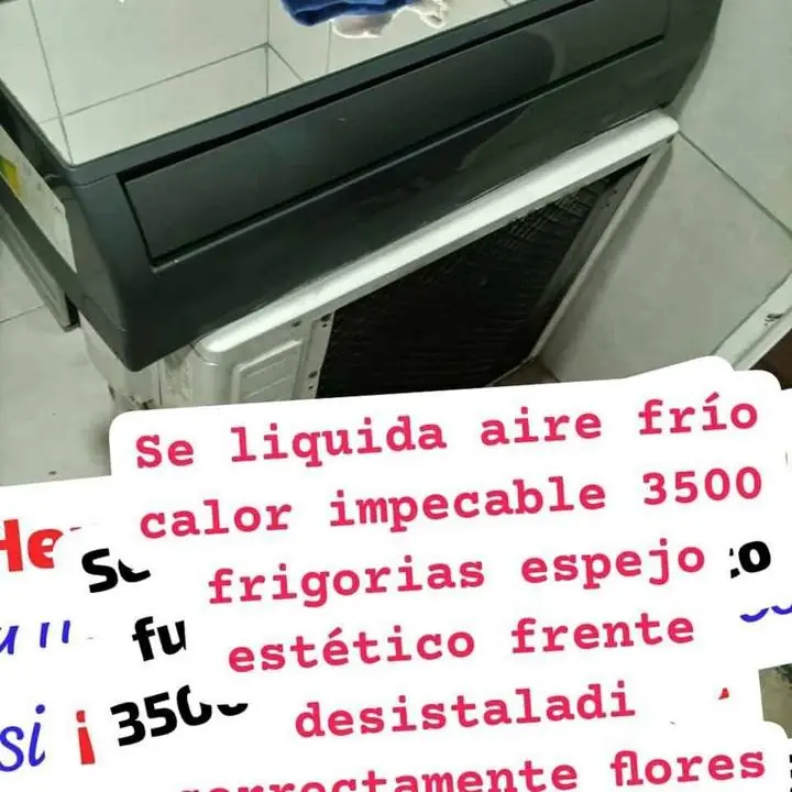 Se vende aireacondicionado di frío calor i.pecable 3500 frigorias estética de espejo frente