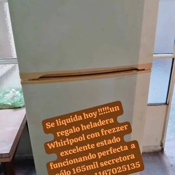 Se vende impecable heladera Co. Frezzer whirpool se retira hoy por bordo líquido !