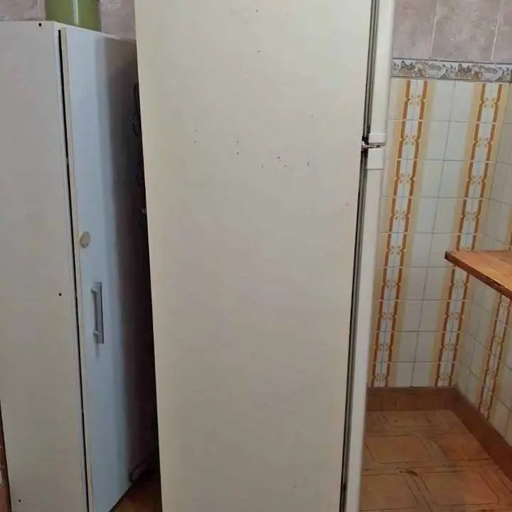 Se va hekadera con frezzer elabon lujo se retura en Wilde funciona perfecto