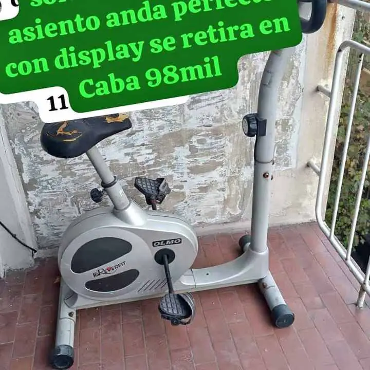 Se vende hoy bicicleta fija olmo se retira. en Caba con display funcionando perfecto