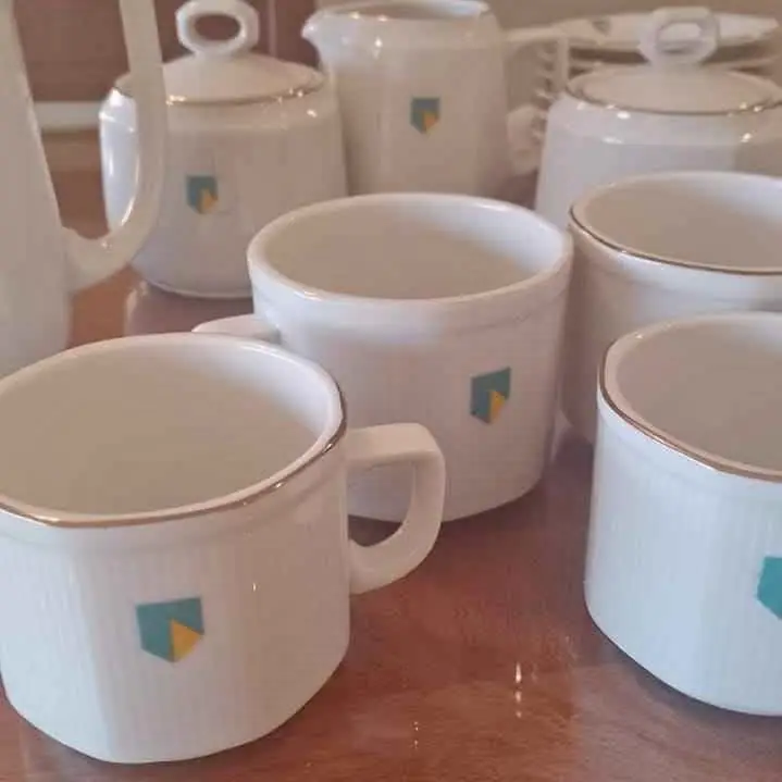 Se va hoy CABA hermoso juego porcelana Tsuji