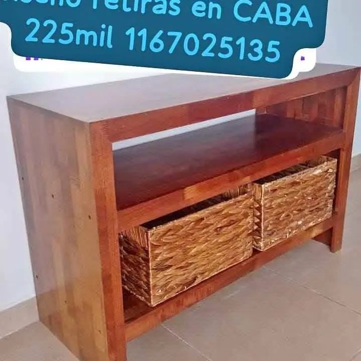 Se ve de Rack diseño madera maciza impecable caba