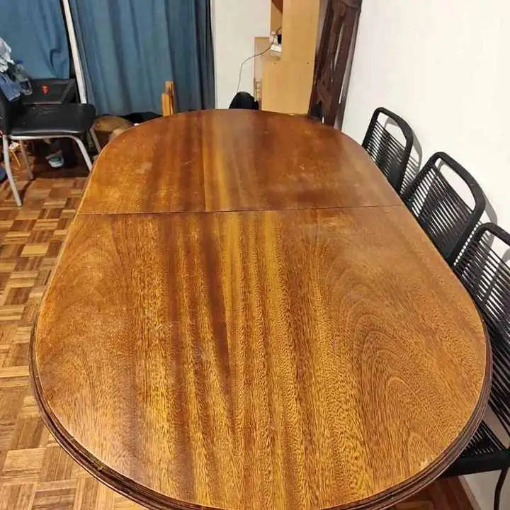 Se ve de her oso esa de roble macizo co. Sillas de regalo