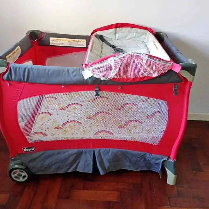 Hermosa cuna plegable impecable Saavedra