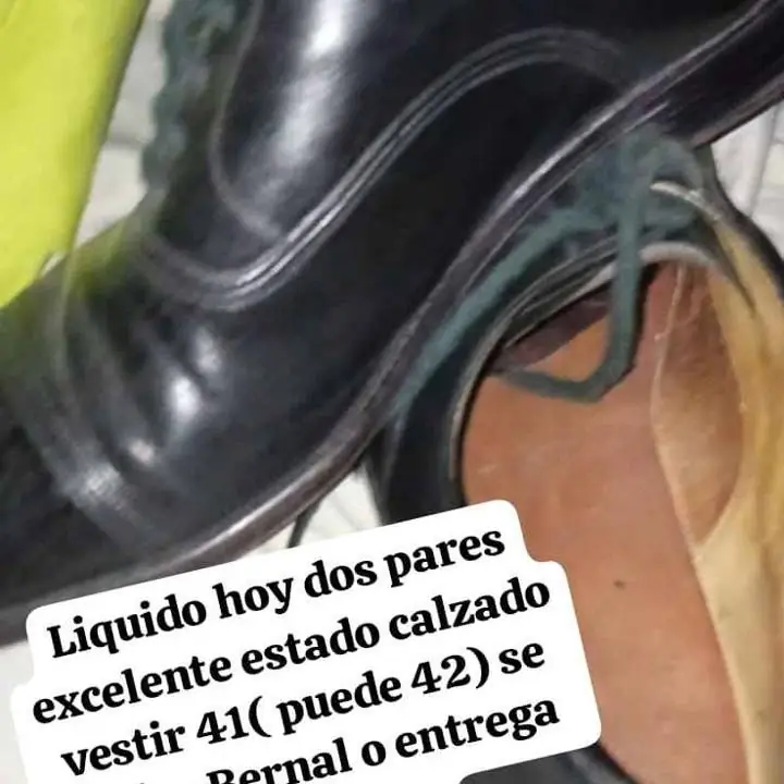 Hermosos zapatos de vestir dos por 38 uno 25