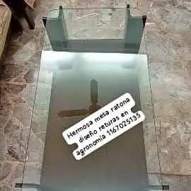 Se va increíble mesa ratona de diseño ( precio se charla )