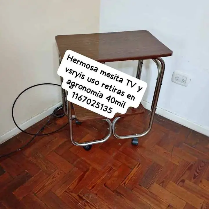 Se va huy hermosa mesita TV u múltiples usos agronomía caba