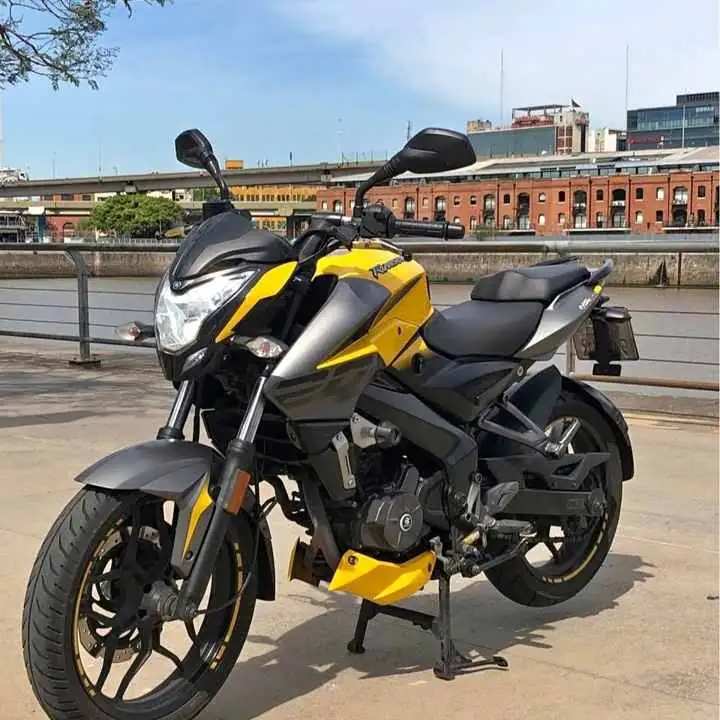 Rouser 200 0km