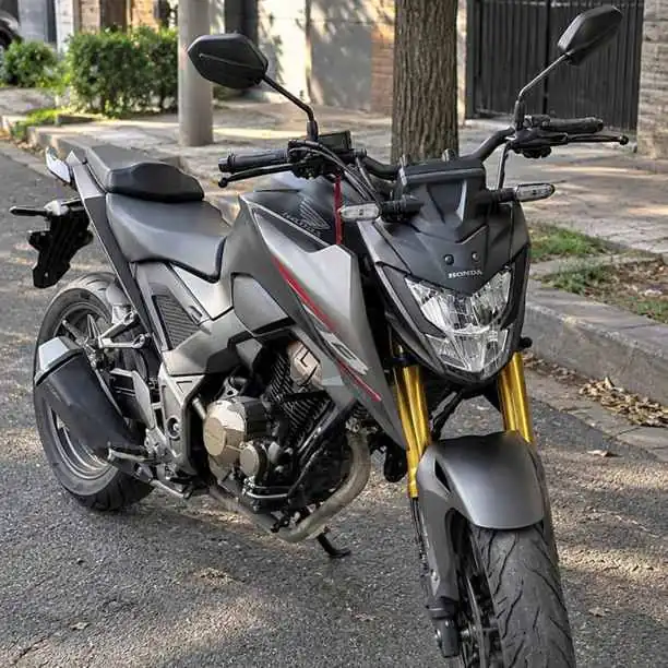 Honda cb 300 f / Palermo
