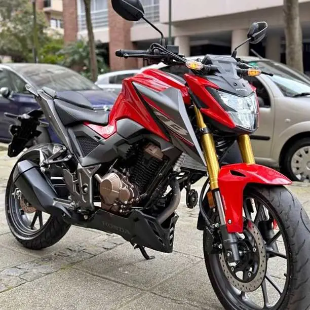 Honda CB 300 F / Retirá con DNI