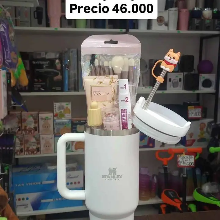 Vaso quencher+ kit maquillaje