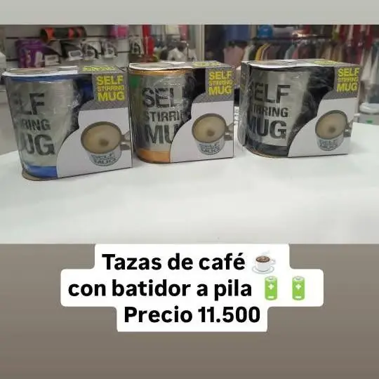 Tasa de café con batidor a pila