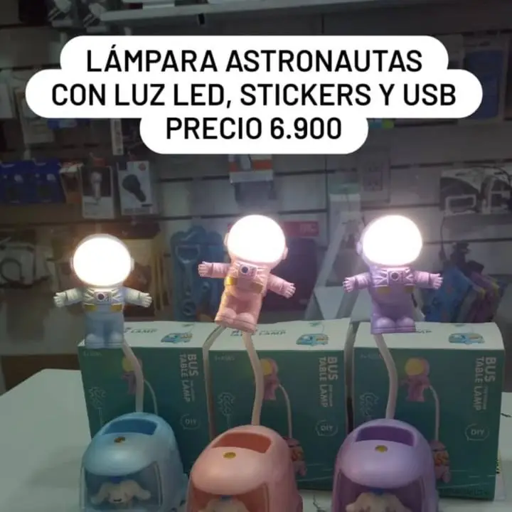 Lámpara velador astronauta recargable