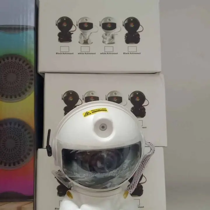 Proyector astronauta