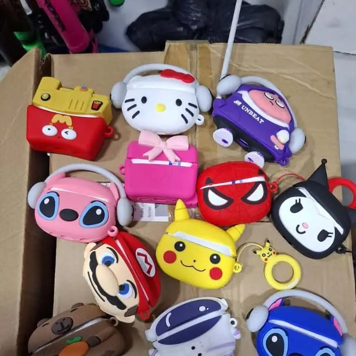 Auriculares inalámbricos funda de personajes