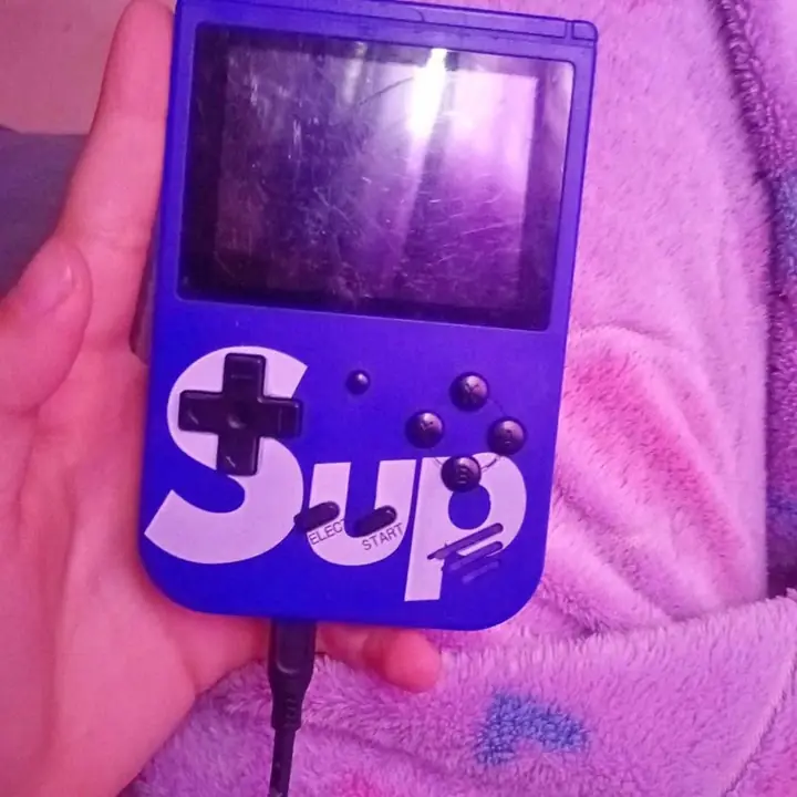 Consola portátil sup – 400 juegos en muy buen estado y funcionando perfectamente