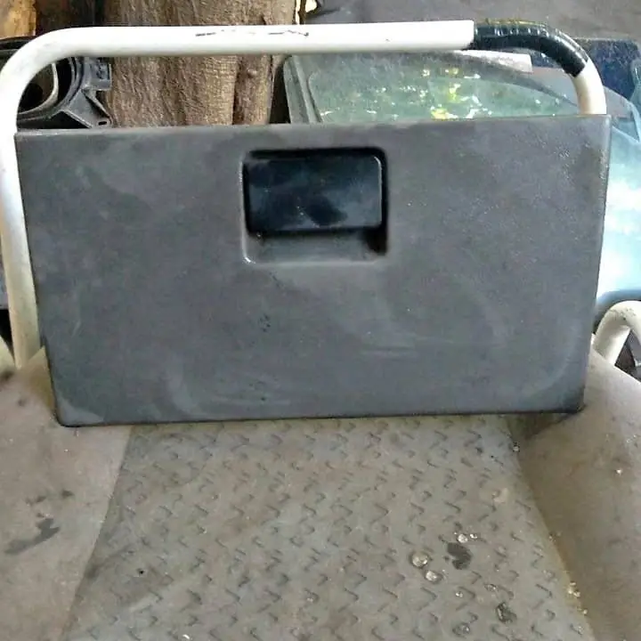Tapa de Guantera Ford Escort G2/Orion $$$80000!