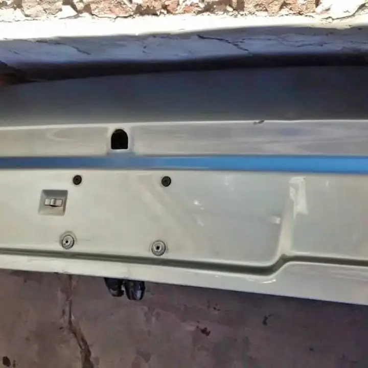 Tapa de Baul Ford Orion $$$170000!