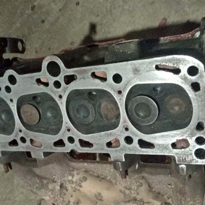 Tapa de cilindro Ford orion 1.8 completa $290.000!
