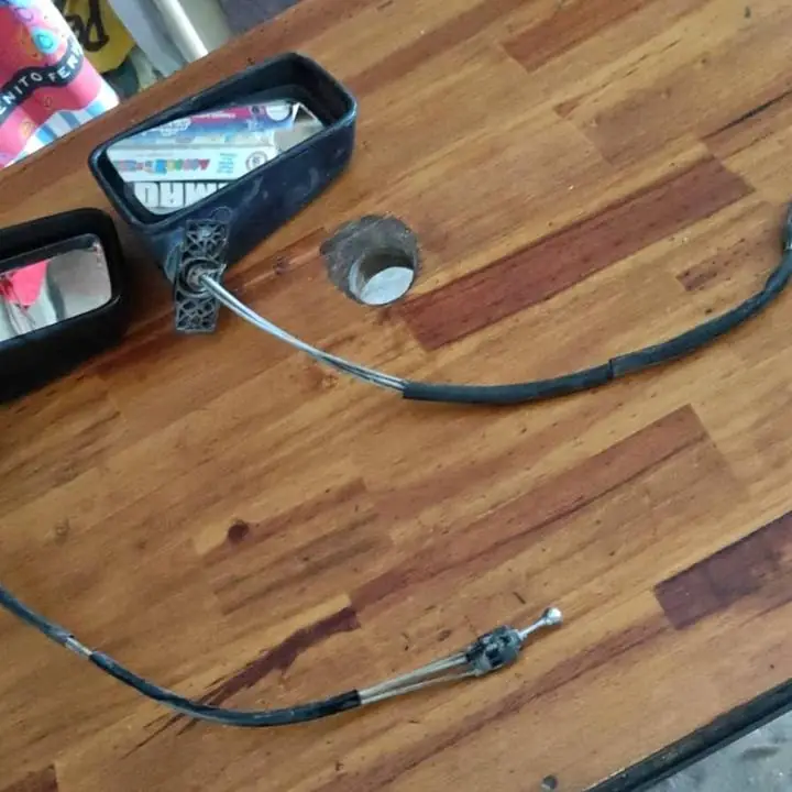Espejo Retrovisor derecho del Reanult 18 $$$50000! por unidad!