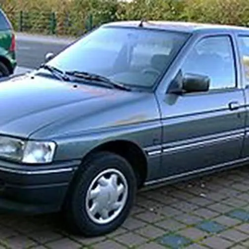 Lateral exteriror de Carroceria Trasero Ford Orion $$$70000!