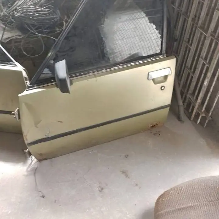 Puertas P3ladas solo carroceria Renault 18 sedan $$$80000! c/u