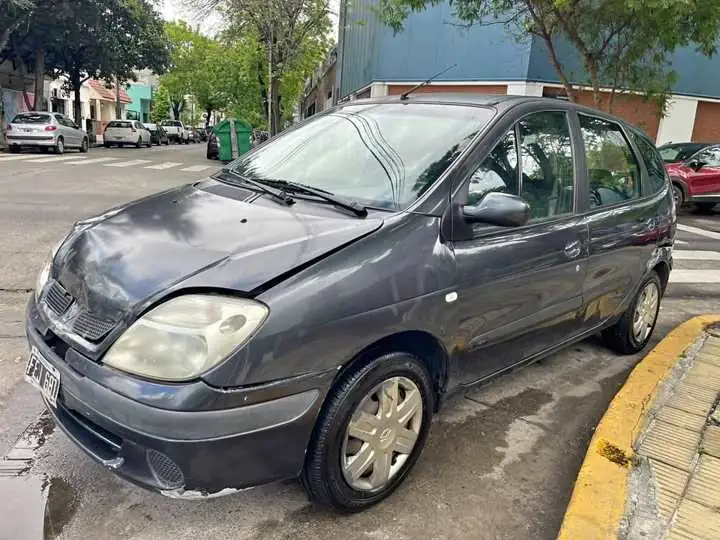 Renault scenic 2.0