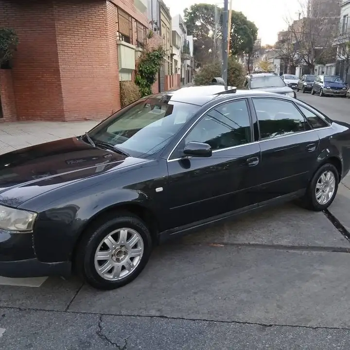 Audi A6 año 1999 nafta motor V6 exelente estado líquido $5.200.000